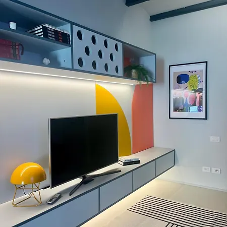 Casa Abbati- Design Moderno In Un Borgo Medievale *