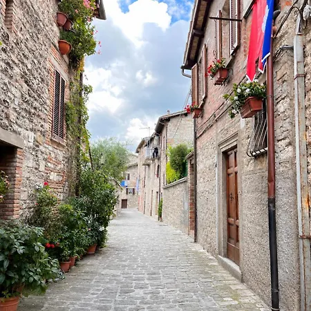 Casa Abbati- Design Moderno In Un Borgo Medievale Apartament