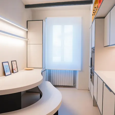 Casa Abbati- Design Moderno In Un Borgo Medievale *
